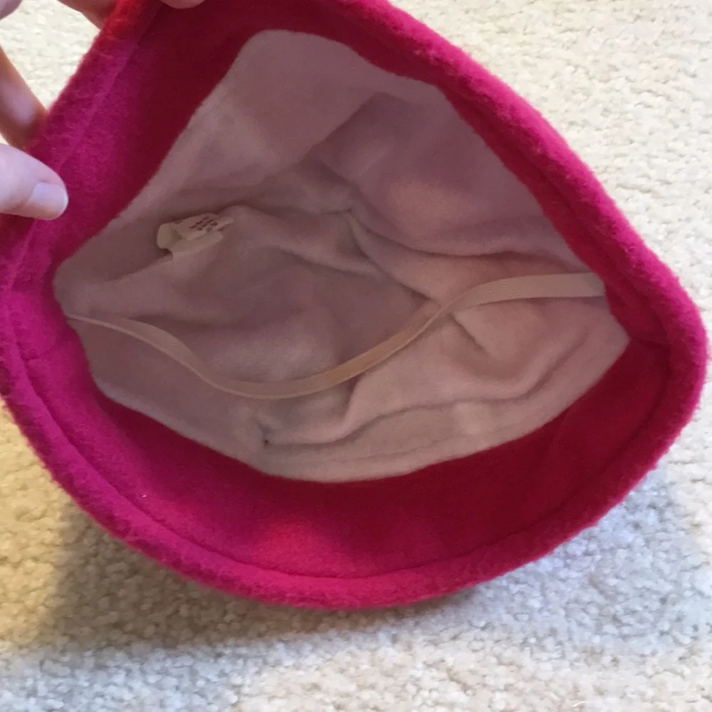 NWT Oshkosh fleece hat